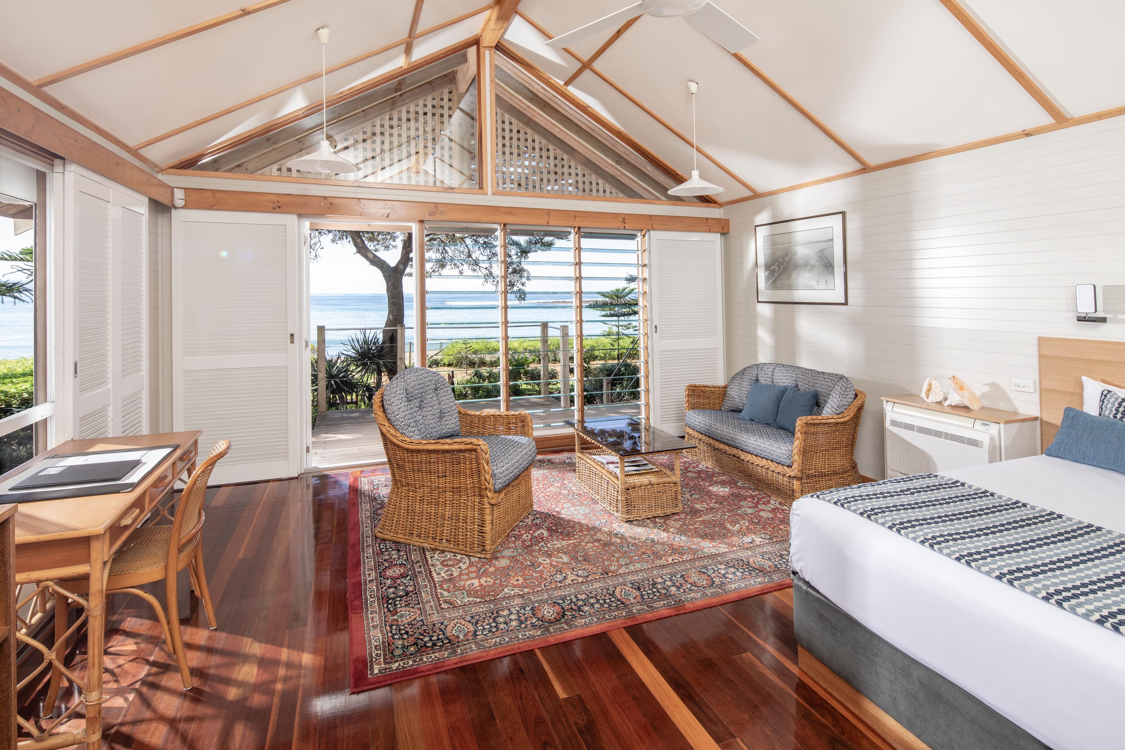 Beachfront Bungalow with Spa Bath